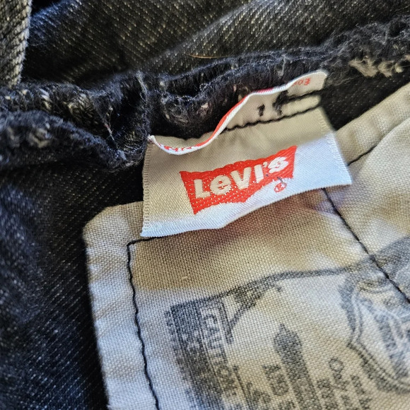 Levi's 501 Black Faded Wash Raw Hem Jean Button Fly Shorts Size Women 12/32 - Picture 6 of 6